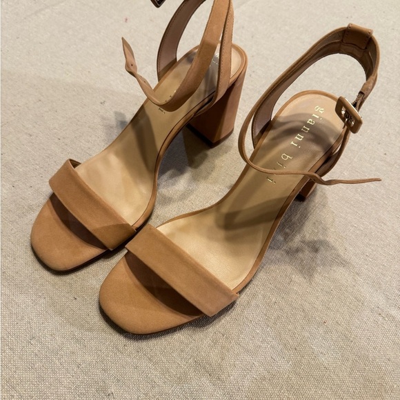 Gianni Bini Shoes - Gianni Bini Tan Block Heel Sandals